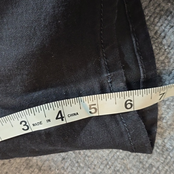 7 Black denim shorts Sz 4 - Picture 6 of 7